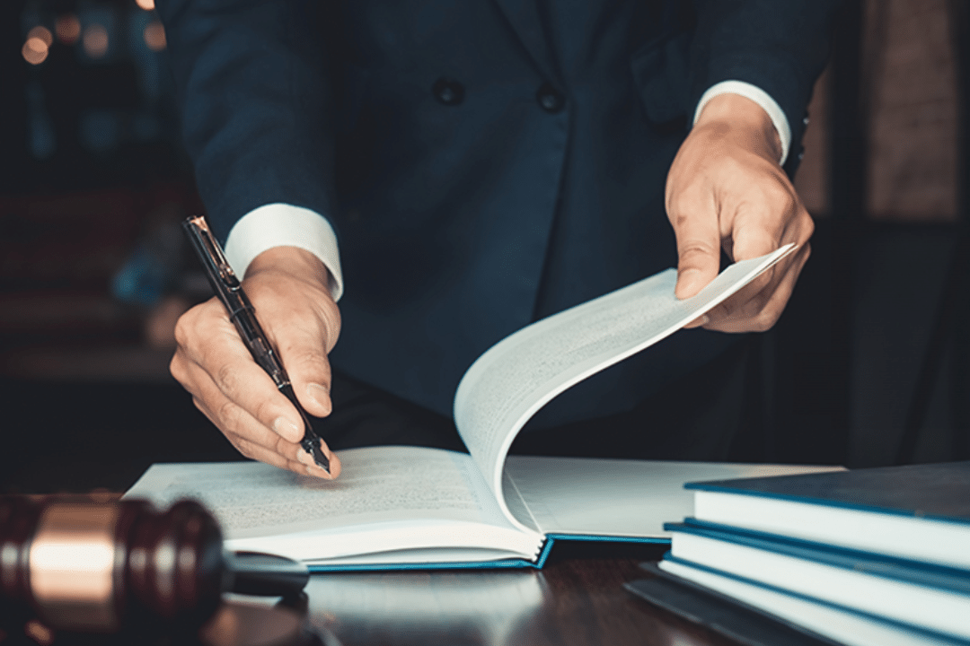 How Long Do Lawyers Keep Files in Ontario